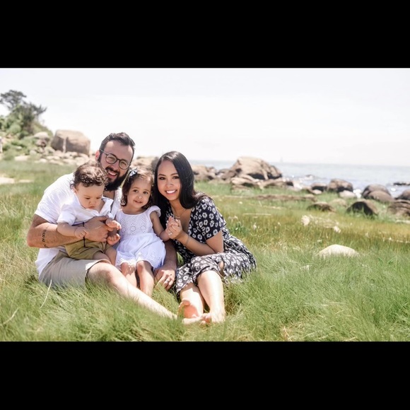 Meet your Posher! ❤️ - Picture 2 of 6